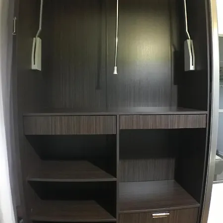 Private In #52 Hotel *